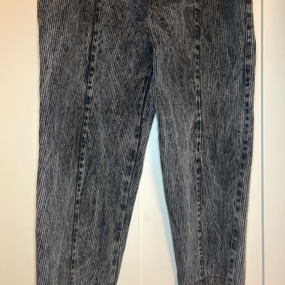 1980's Magnum Ballon faded Jeans - Picture 11 of 16